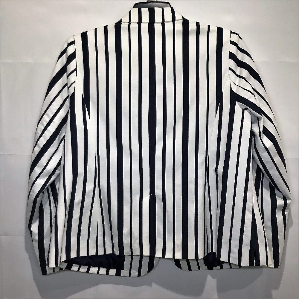 (SOLD)Lane Bryant Navy & White Career Blazer 18 - Picture 2 of 8